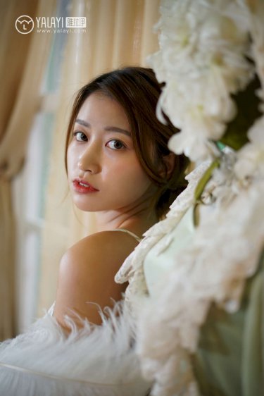 漂亮人妻洗澡被强公BD